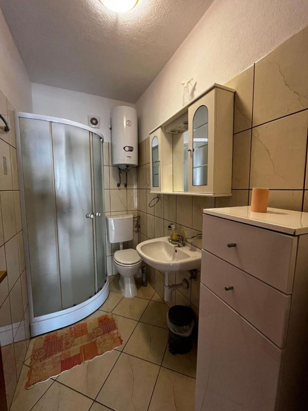 Apartment Dalibor ลูโคโวชูการ์เย ภายนอก รูปภาพ