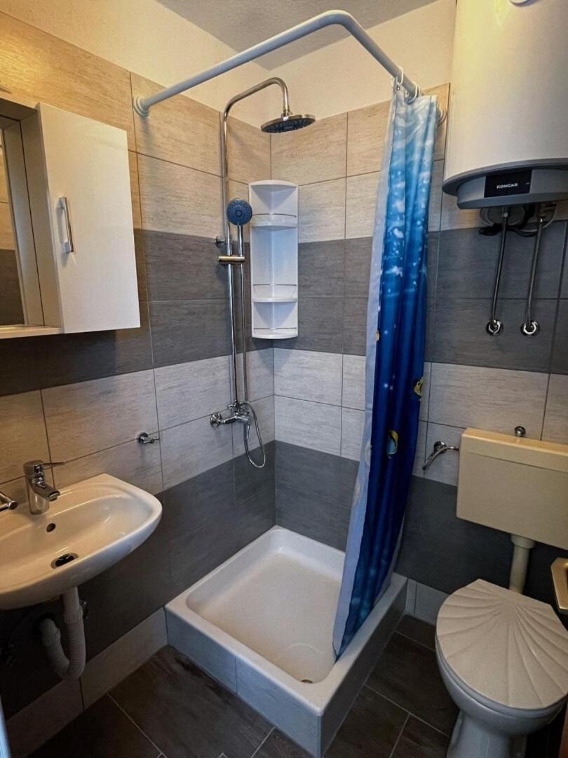 Apartment Dalibor ลูโคโวชูการ์เย ภายนอก รูปภาพ