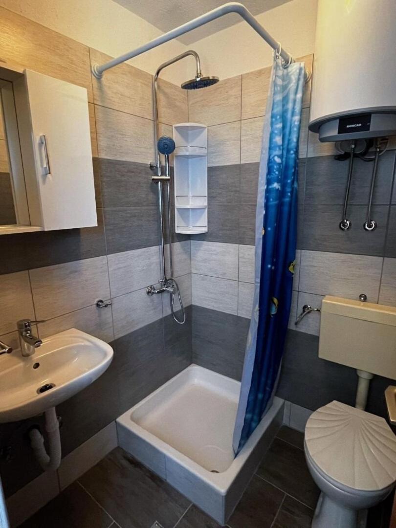 Apartment Dalibor ลูโคโวชูการ์เย ภายนอก รูปภาพ
